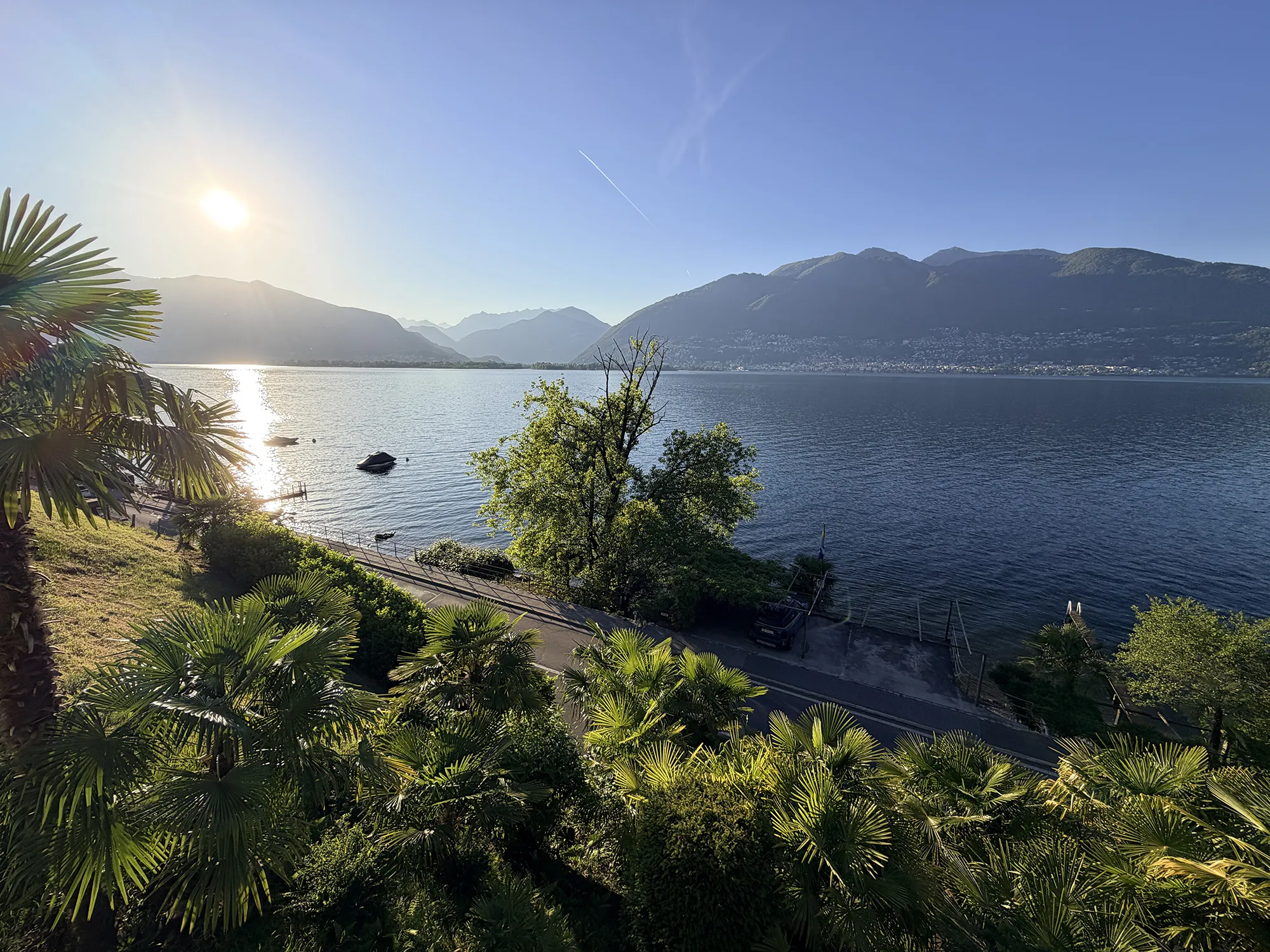 Design-Ferienwohnung-Seeblick-mieten-Lago-Maggiore