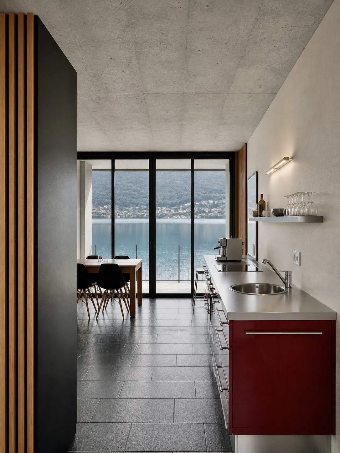 Design-Ferienwohnung-Seeblick-mieten-Lago-Maggiore
